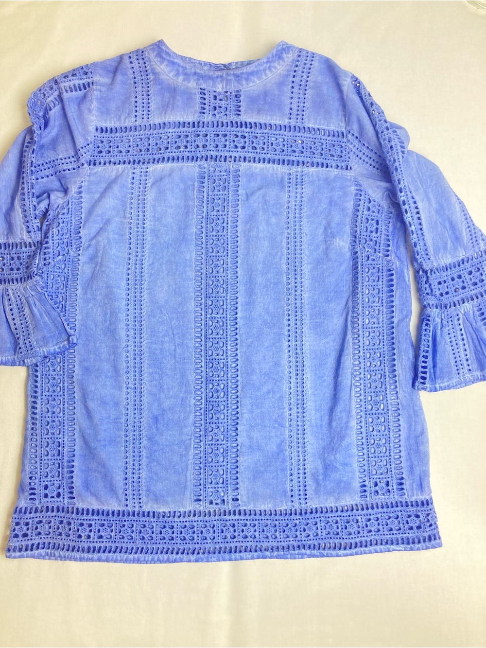 THML Cotton Eyelet Periwinkle Blue 3/4 Bell Sleeve Top Size XS - Picture 15 of 16